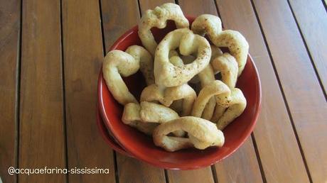 cuori di taralli al peperoncino