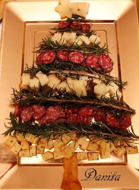 Buon anno!!!...con alberello di......formaggi e salumi