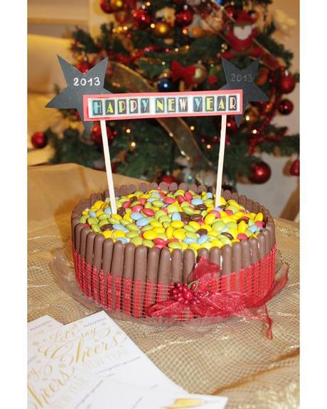 2013_festone Torta al cioccolato con camy cream al torrone per un buon 2013!