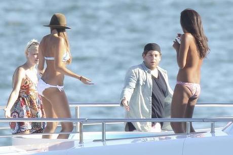 jonah hill topless party
