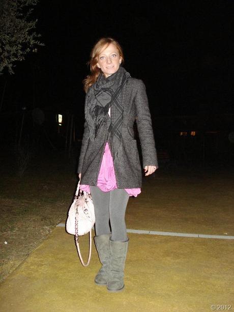 sciarpa gucci, cappotto piccimorra, gonna palloncino rosa, ugg