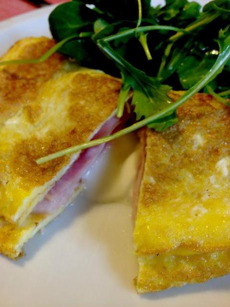 OMELETTE CON STRACCHINO, COTTO E RUCOLA ;-)