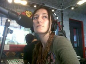 Conversazione con Carlotta Quadri, speaker del programma “Tutto Esaurito”, radio 105
