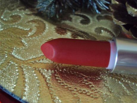 Review - Mac Ruby Woo lipstick