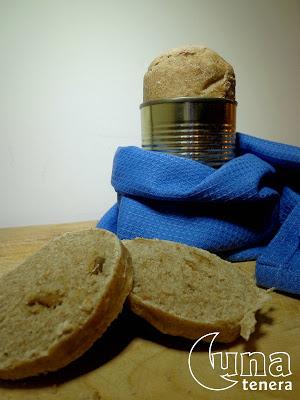 pane di segale alle olive... in barattolo