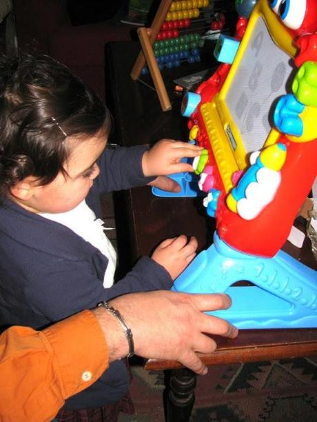 DUEZEROUNODUE, DUEZEROUNOTRE - INSALATA DI POLLO CON PERE ARROSTO, ASIAGO E VINAIGRETTE ALLA SENAPE