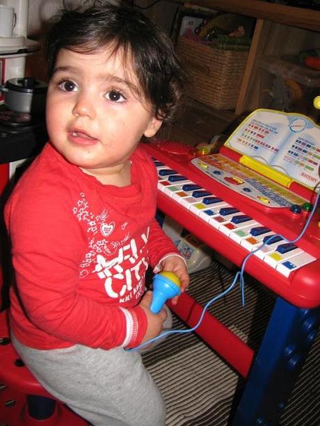 DUEZEROUNODUE, DUEZEROUNOTRE - INSALATA DI POLLO CON PERE ARROSTO, ASIAGO E VINAIGRETTE ALLA SENAPE