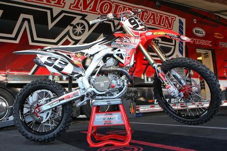 Supercross Racing Motorcycles 450 Class 2013