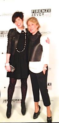 LuiSaViARoMa BLaCk aNd WhiTe PaRtY.