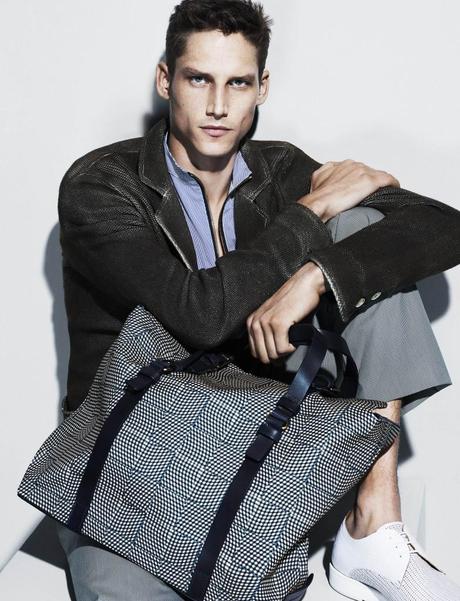 Ecco la nuova campagna Giorgio Armani Spring – Summer 2013