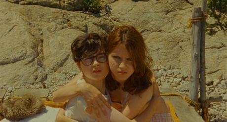 una immagine di Jared Gilman e Kara Hayward 620x333 su Moonrise Kingdom: Variazioni dAutore