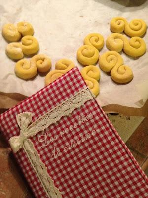 La ricetta dei Lussebullar , le briochine speziate