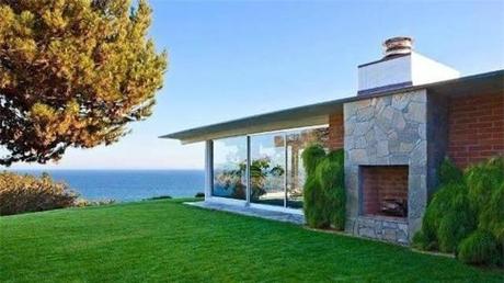 CASE VIP Brad Pitt ha venduto la sua villa a MaliBu'