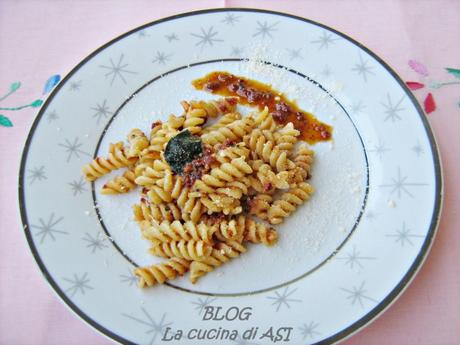 fusilli al pesto rosso la cucina di ASI