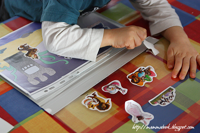 Album attacca e stacca per le figurine fai da te - DIY on and off stickers album Album attacca e stacca per le figurine fai da te - DIY on and off stickers album