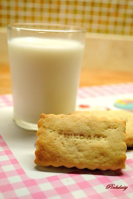 Biscotti secchi tipo Oro Saiwa