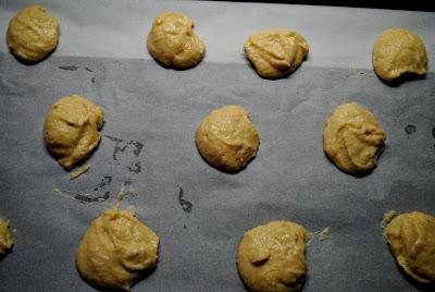 Biscotti con pinoli e mandorle