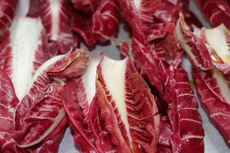 DI RADICCHIO AL FORNO E HAMBURGER VEGETARIANI