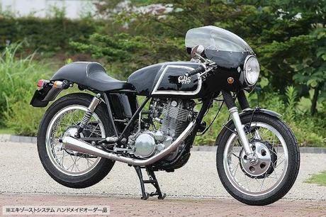 Yamaha SR No.26 by Custom House Stinky