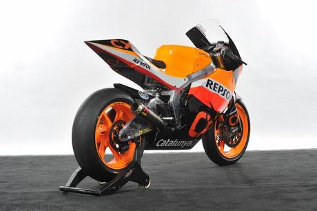 Suter MMX M.Marquez 2012