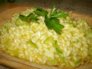 Zuppa con riso e zucchine