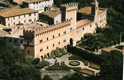 Viale dei cipressi di Bolgheri a Castagneto Carducci