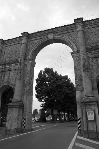 Fotografie Arco Porta Narzone - Cherasco