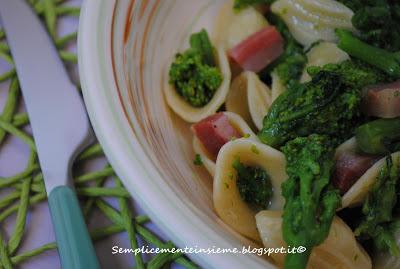 Orecchiette con cime di rapa e pancetta