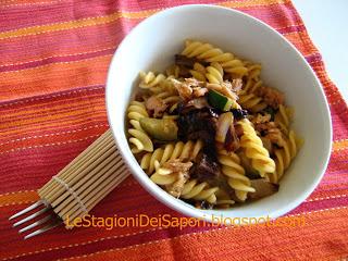 FUSILLI ALLE VERDURE CON TONNO ALLA SOIA