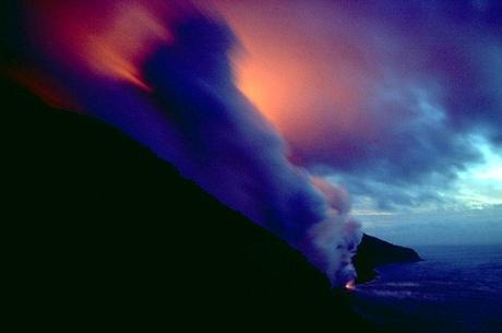 Stromboli continua ad eruttare. Possibilità di tsunami mediterraneo? 