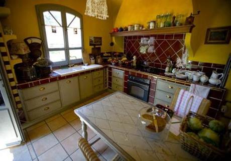 mmles_rosees_kitchen_480