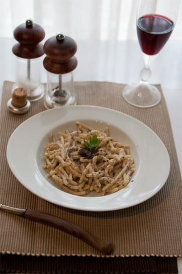 Strangozzi tartufati