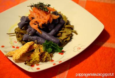 Pastelli di patate viola, carciofi e salmone