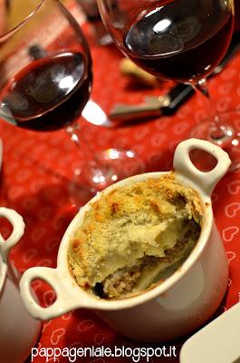 Tortino di taro, polpettone e caciocavallo con salsa ai pomodori verdi