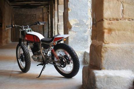 Yamaha SR 250 by Reborn Motors