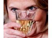 Alcol, allarme negli Stati Uniti: ogni anno uccide 12mila donne