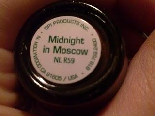 Put your hands up in the air - NOTD(N): OPI Midnight in Moscow