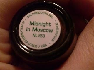 Put your hands up in the air - NOTD(N): OPI Midnight in Moscow