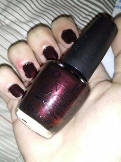 Put your hands up in the air - NOTD(N): OPI Midnight in Moscow