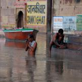 Viaggio nella mistica Varanasi sulle rive del Gange