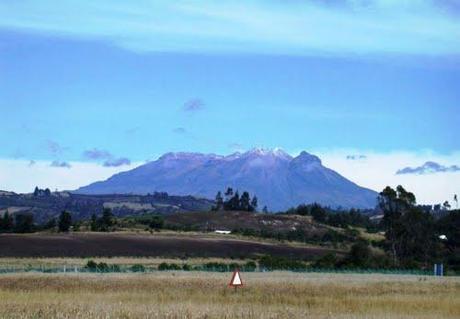 FREQUENTI SCOSSE DI TERREMOTO SUL CERRO MACHIN E SUL CUMBAL