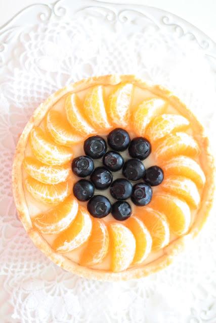 Crostata ai mandarini e mirtilli, un raggio di sole