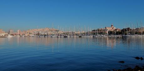 Il mondo visto dal mare: viaggio in barca a vela sulle onde del Mediterraneo