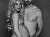 Shakira fotografata pancione insieme compagno