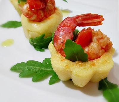 Cestini di Polenta con Gamberoni e Crema di Scampi