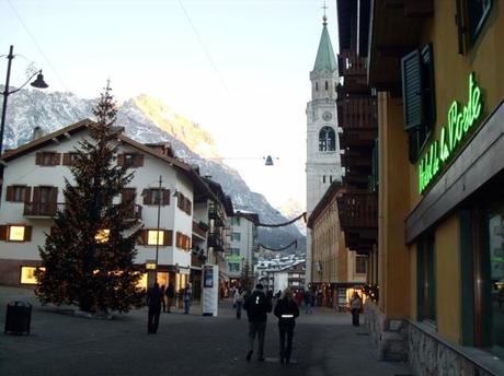 Affitta la casa a Cortina, ma la casa non c'è