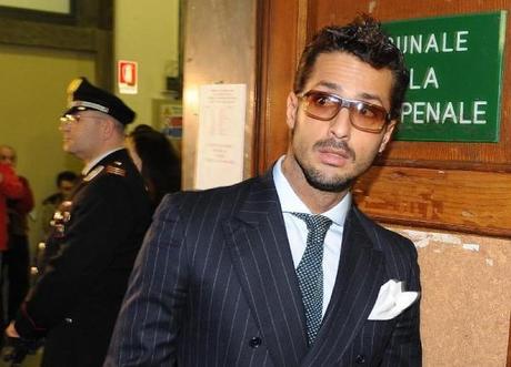 Fabrizio Corona raggiunto da mandato di carcerazione, ma luomo non si trova News latitante Fabrizio Corona David Trezeguet Cronaca Corona carcerazione Arresto 