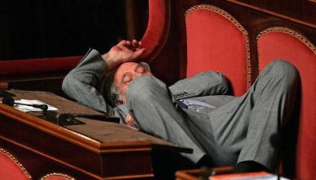 Deputato che dorme