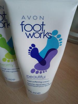 Crema ammorbidente per talloni Foot Works di Avon