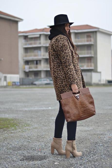 LEOPARD Coat.